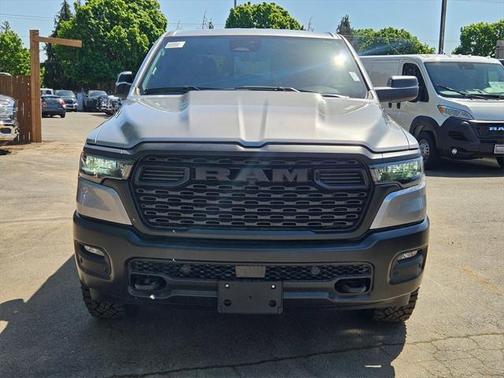 2025 RAM 1500 Warlock Crew Cab 4x4 5'7' Box