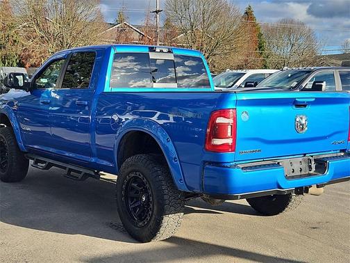 2022 RAM 2500 Big Horn Crew Cab 4x4 6'4' Box