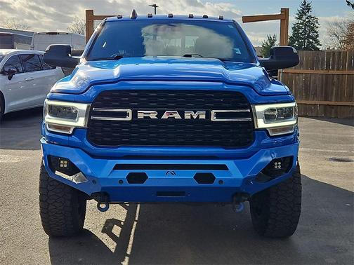 2022 RAM 2500 Big Horn Crew Cab 4x4 6'4' Box