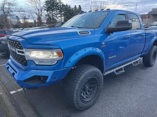 2022 RAM 2500 Big Horn Crew Cab 4x4 6'4' Box