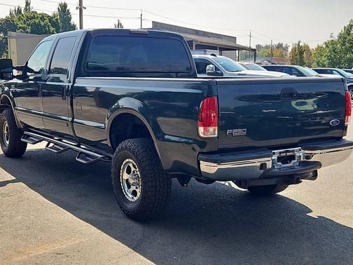 Dark Highland Green Clearcoat Metallic 2003 Ford F-250 Lariat
