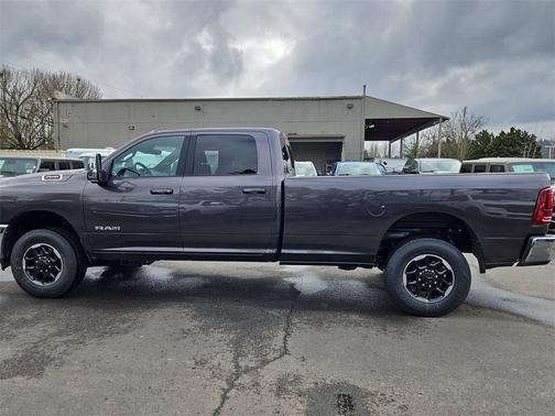2026 RAM 2500 Laramie Crew Cab 4x4 8' Box