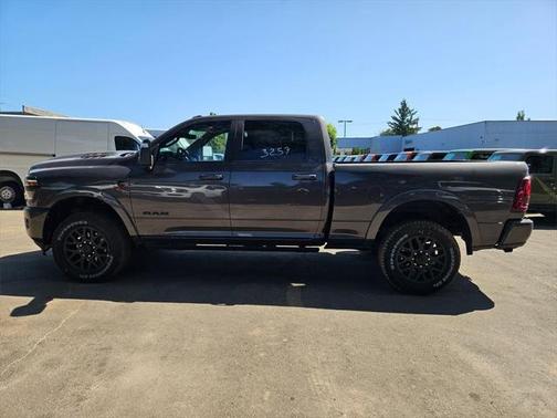 2025 RAM 3500 Limited Crew Cab 4x4 6'4' Box