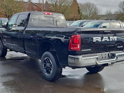2026 RAM 2500 Laramie Crew Cab 4x4 8' Box