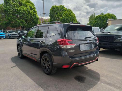 Crystal Black Silica 2024 Subaru Forester Sport