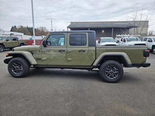 2025 Jeep Gladiator Sport S