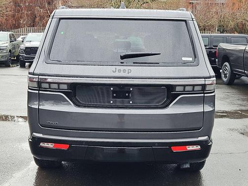 Baltic Gray Metallic Clearcoat 2026 Jeep Grand Wagoneer Limited Altitude 4x4