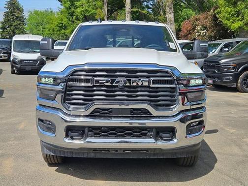 2025 RAM 2500 Tradesman Crew Cab 4x4 8' Box