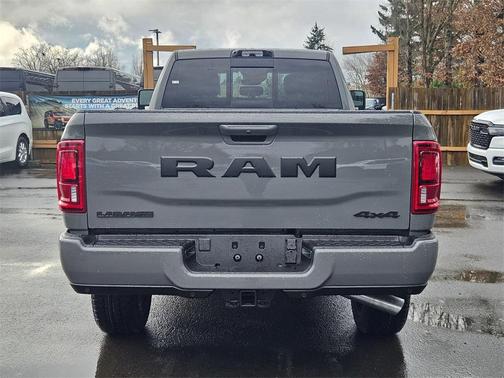 2026 RAM 3500 Laramie Crew Cab 4x4 8' Box
