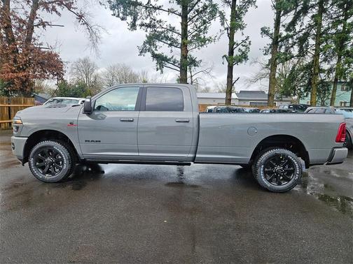 2026 RAM 3500 Laramie Crew Cab 4x4 8' Box