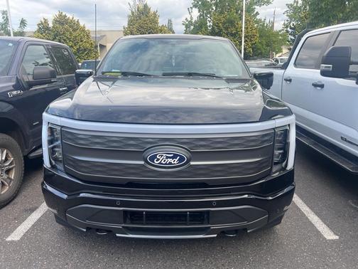 2024 Ford F-150 Lightning LARIAT