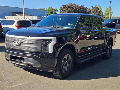 2024 Ford F-150 Lightning LARIAT