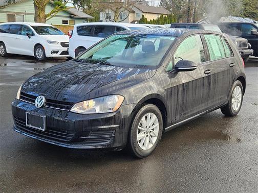 2017 Volkswagen Golf TSI S 4-Door
