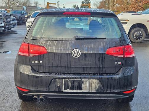 2017 Volkswagen Golf TSI S 4-Door