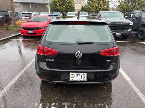 2017 Volkswagen Golf TSI S 4-Door