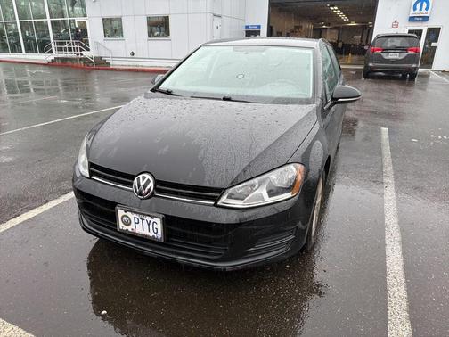 2017 Volkswagen Golf TSI S 4-Door