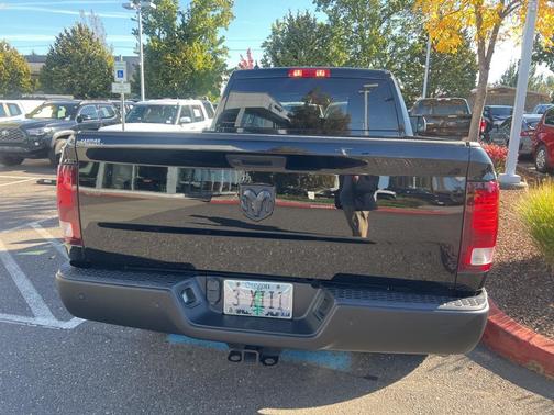 2022 RAM 1500 Classic Warlock Quad Cab 4x2 6'4' Box