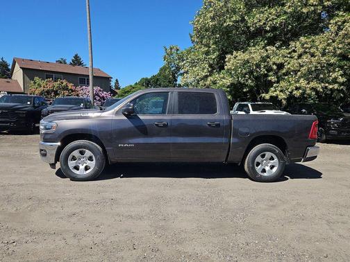 Granite Crystal Metallic Clearcoat 2026 RAM 1500 Big Horn/Lone Star