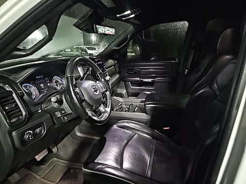 2022 RAM 2500 Limited Crew Cab 4x4 6'4' Box