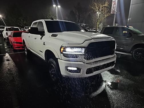 2022 RAM 2500 Limited Crew Cab 4x4 6'4' Box