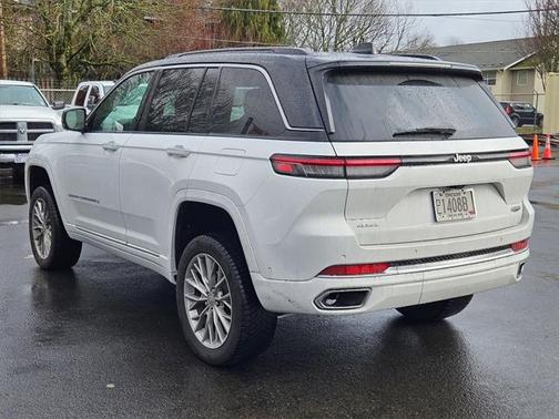 2024 Jeep Grand Cherokee Summit
