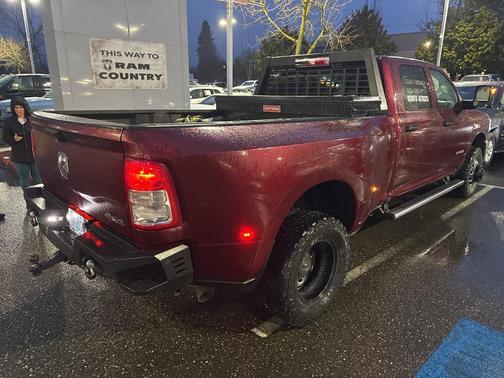 2019 RAM 3500 Tradesman Crew Cab 4x4 8' Box