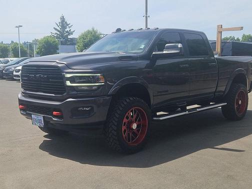 Granite Crystal Metallic Clearcoat 2020 RAM 2500 Laramie Crew Cab 4x4 6'4' Box