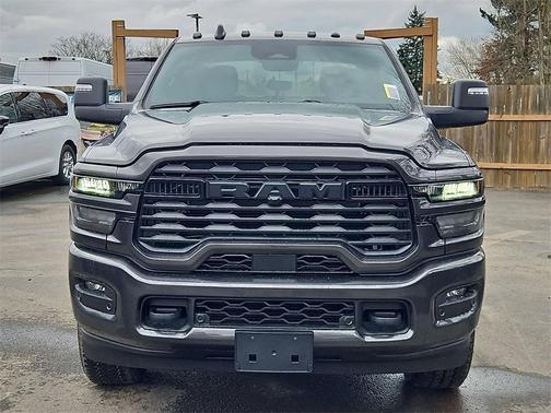 2026 RAM 3500 Big Horn Crew Cab 4x4 8' Box