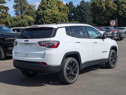 2026 Jeep Compass Latitude