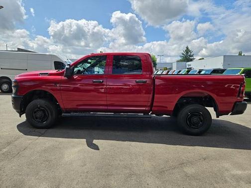 2025 RAM 2500 Tradesman Crew Cab 4x4 6'4' Box
