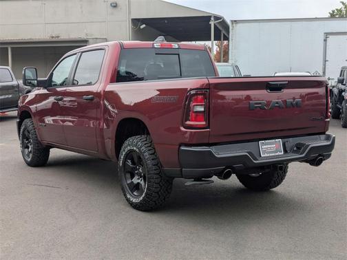 2026 RAM 1500 Warlock Crew Cab 4x4 5'7' Box