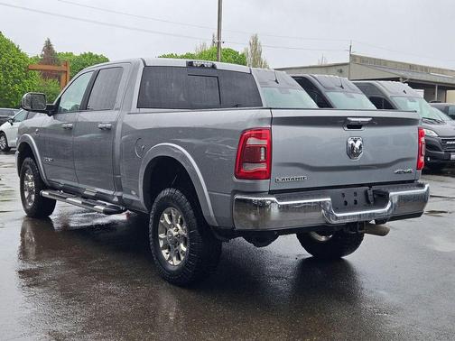 Billet Silver Metallic Clearcoat 2021 RAM 2500 Laramie Crew Cab 4x4 6'4' Box