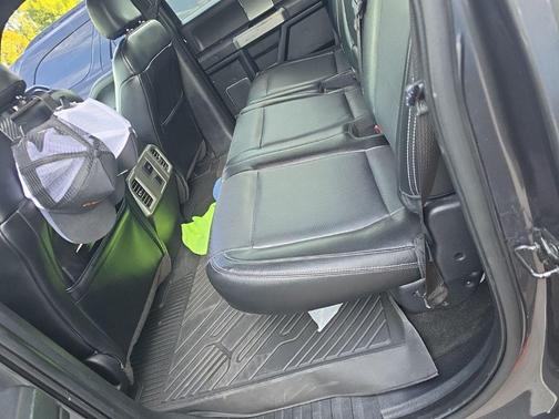 Magnetic Metallic 2015 Ford F-150 Lariat