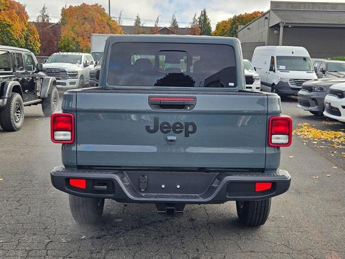 Anvil Clearcoat 2025 Jeep Gladiator Sport S