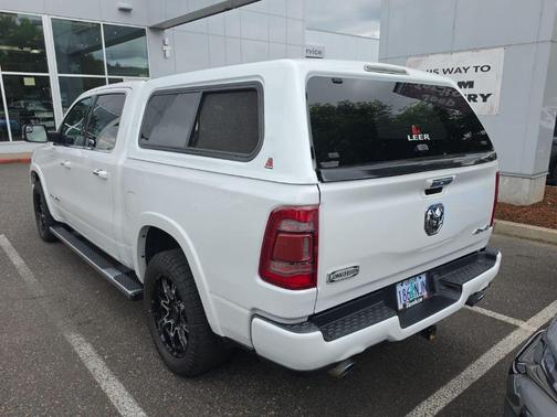 Ivory White Tri-Coat Pearlcoat 2022 RAM 1500 Longhorn