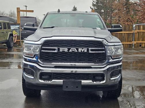 2020 RAM 3500 Tradesman Crew Cab 4x4 8' Box