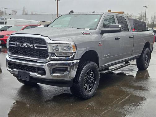2020 RAM 3500 Tradesman Crew Cab 4x4 8' Box