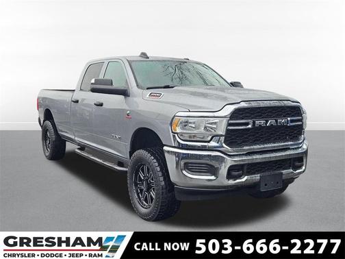 2020 RAM 3500 Tradesman Crew Cab 4x4 8' Box