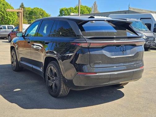 2025 Jeep Wagoneer S Launch Edition