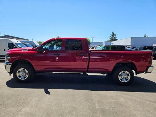 2025 RAM 2500 Tradesman Crew Cab 4x4 8' Box