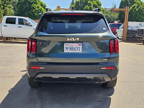 2023 Kia Sorento S