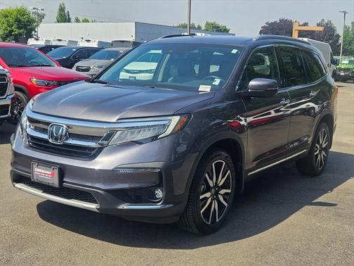 2022 Honda Pilot Touring 8-Passenger