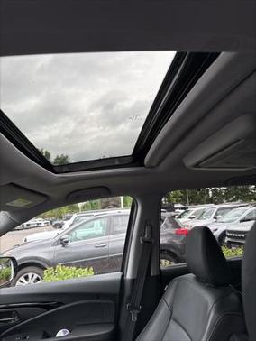 2022 Honda Pilot Touring 8-Passenger