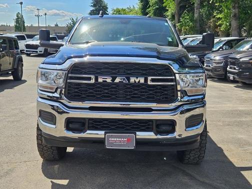 2021 RAM 3500 Tradesman Crew Cab 4x4 8' Box