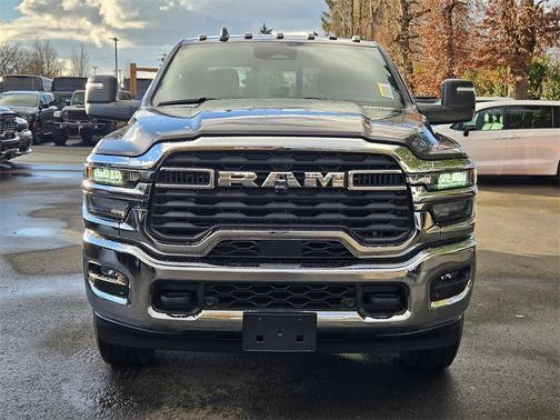 2026 RAM 3500 Tradesman Crew Cab 4x4 8' Box