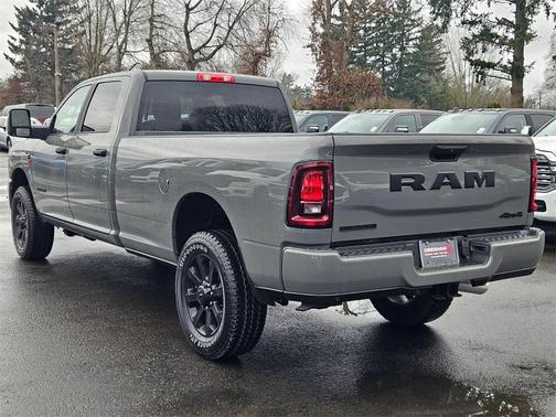 2026 RAM 3500 Big Horn Crew Cab 4x4 8' Box