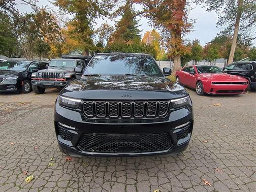 2025 Jeep Grand Cherokee Summit