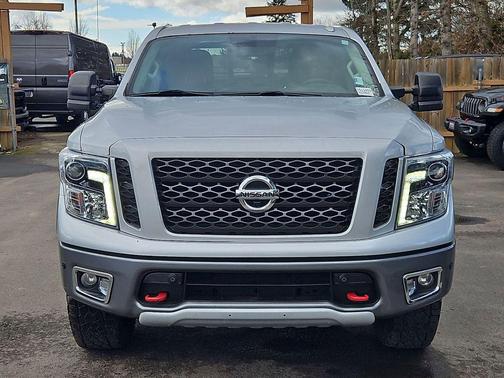2018 Nissan Titan PRO-4X