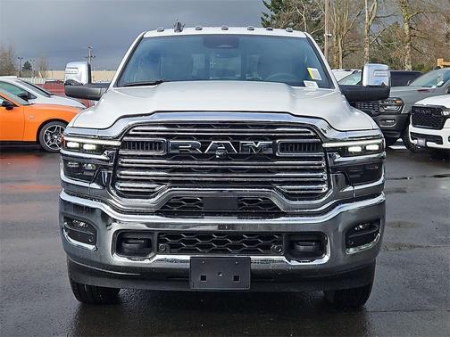 2026 RAM 2500 Laramie Crew Cab 4x4 8' Box