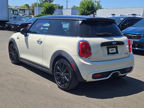 2017 MINI Hardtop Cooper S
